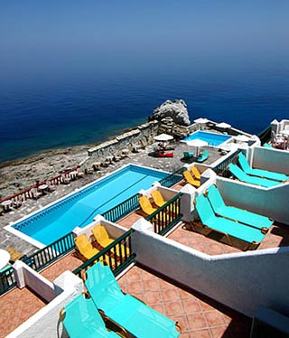 cavos bay >> With the view of the Blue Aegean Sea